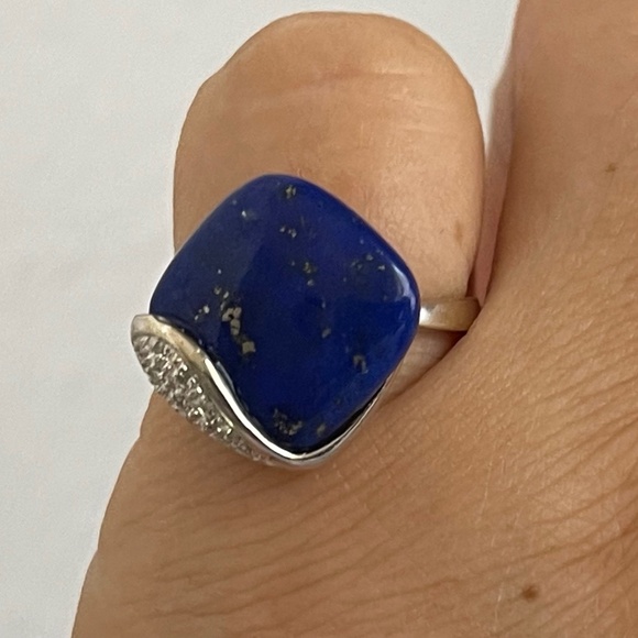 10k white gold lapis lazuli tiny diamonds ring size 8 1/4